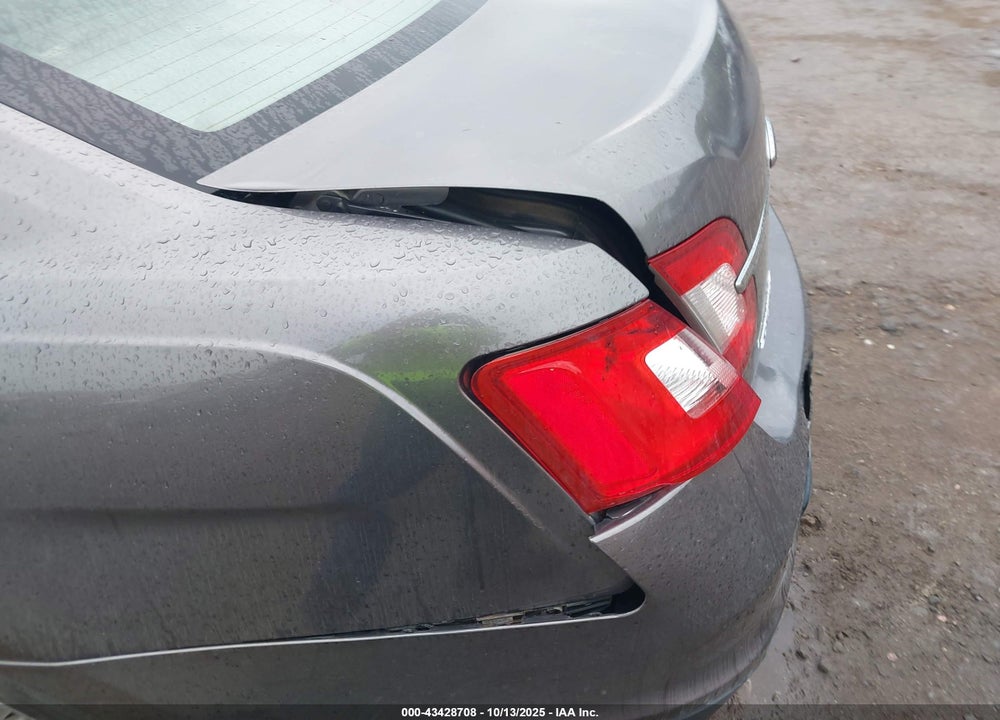 2011 FORD TAURUS VIN: 1FAHP2EWXBG189148