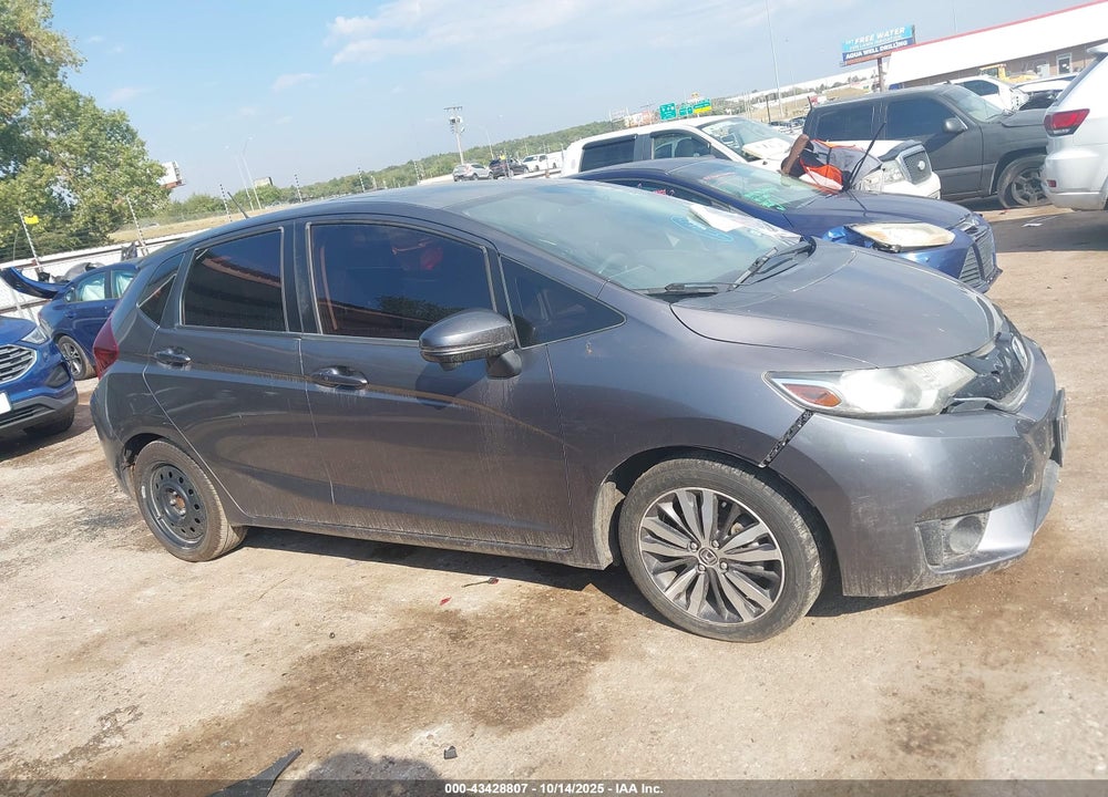 2016 HONDA FIT VIN: JHMGK5H79GS013138