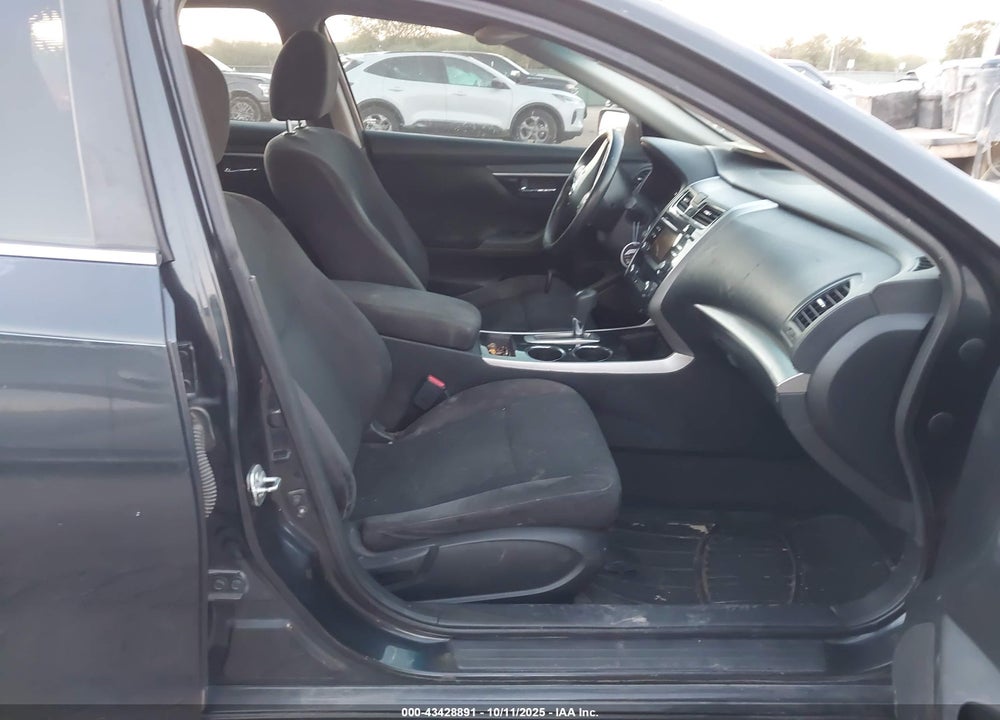 2014 NISSAN ALTIMA 2.5 SV VIN: 1N4AL3AP5EN233977