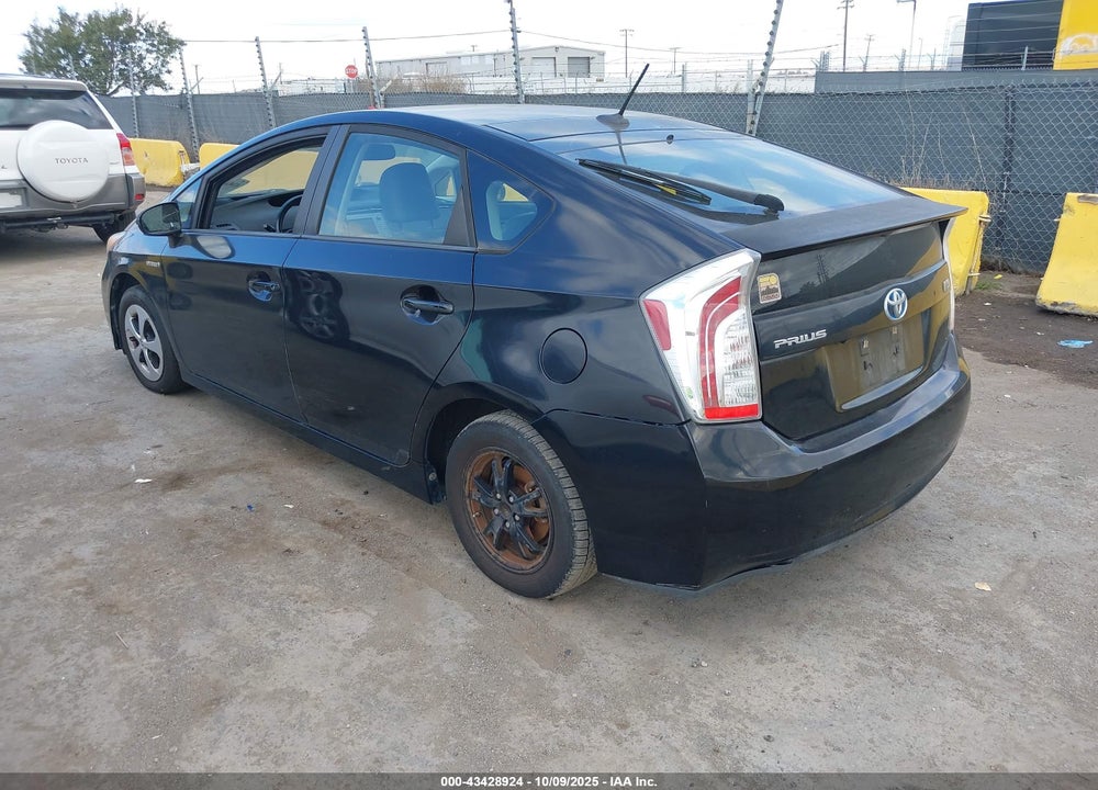 2013 TOYOTA PRIUS VIN: JTDKN3DU3D1624674