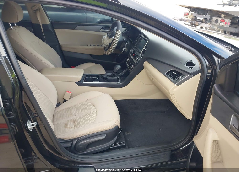 2019 HYUNDAI SONATA VIN: 5NPE24AF6KH746145