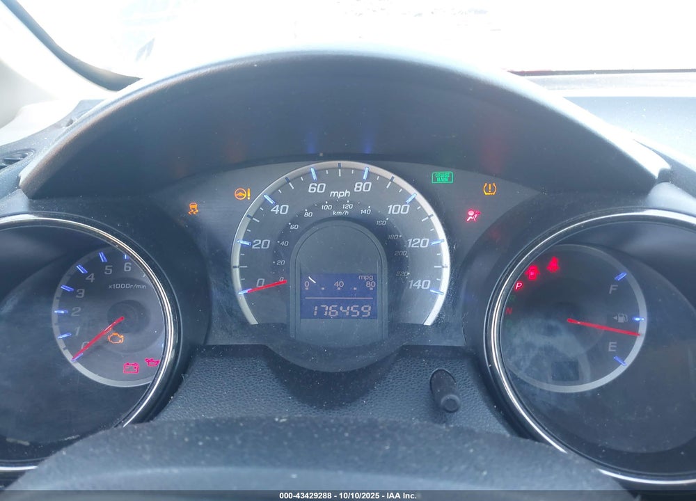 2013 HONDA FIT VIN: JHMGE8H59DC058755