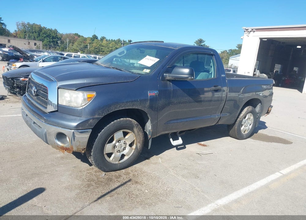 2008 TOYOTA TUNDRA BASE 5.7L V8 VIN: 5TFKV521X8X002824