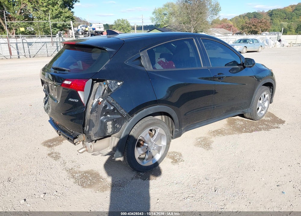 2022 HONDA HR-V AWD LX VIN: 3CZRU6H31NM740099