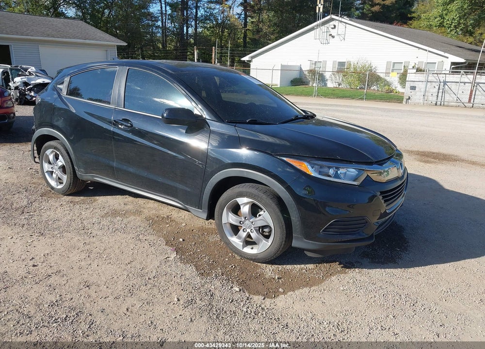 2022 HONDA HR-V AWD LX VIN: 3CZRU6H31NM740099