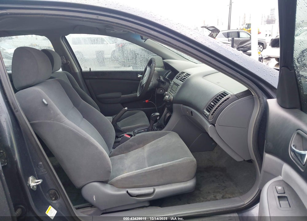 2007 HONDA ACCORD 2.4 LX VIN: 1HGCM56417A226501