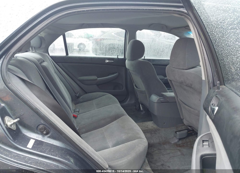2007 HONDA ACCORD 2.4 LX VIN: 1HGCM56417A226501
