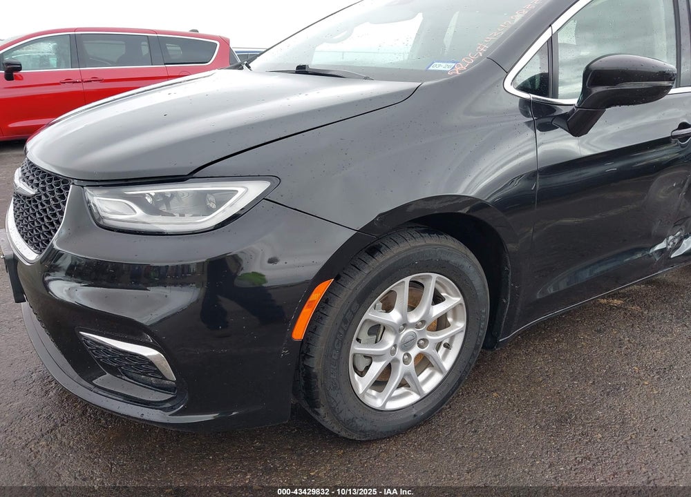 2022 CHRYSLER PACIFICA TOURING L VIN: 2C4RC1BG8NR188326