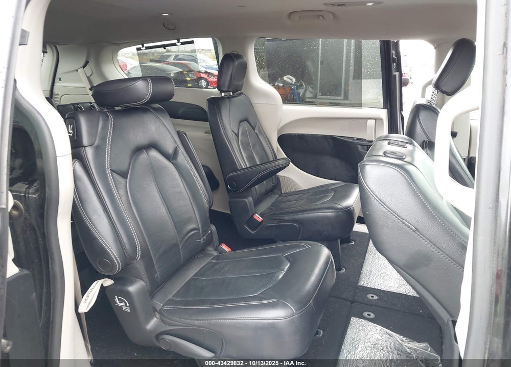 2022 CHRYSLER PACIFICA TOURING L VIN: 2C4RC1BG8NR188326