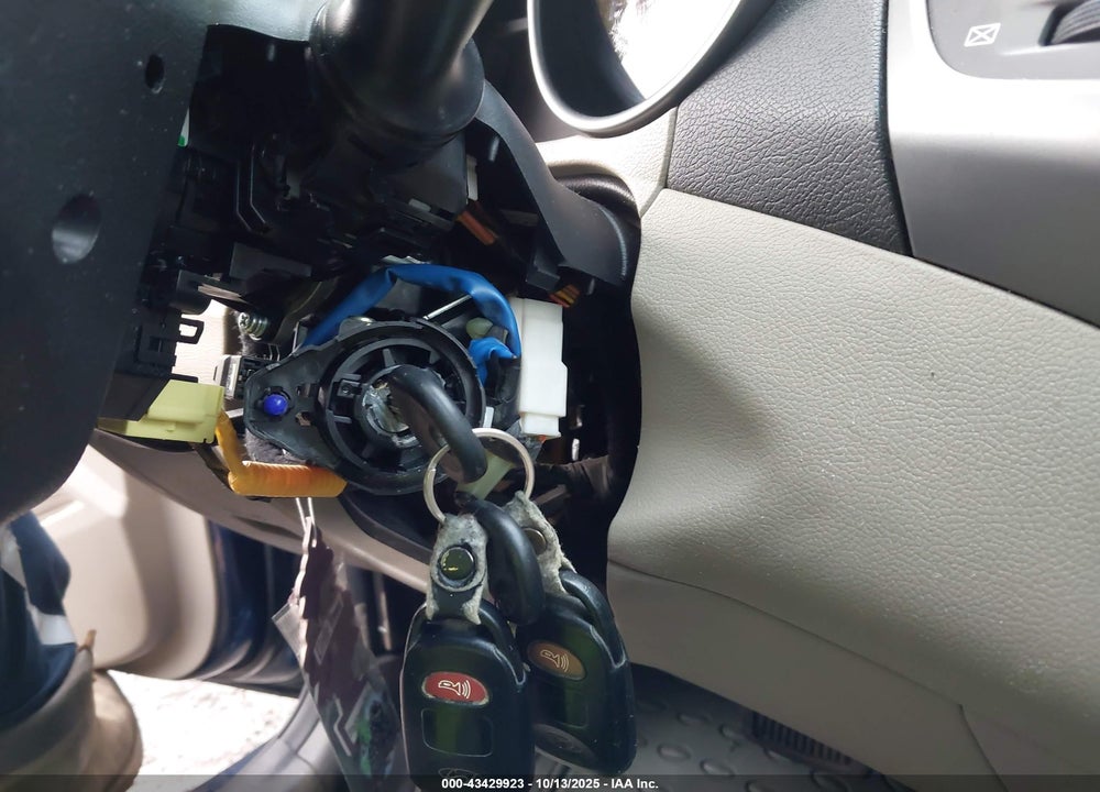 2016 HYUNDAI ELANTRA VIN: KMHDH4AE7GU606440