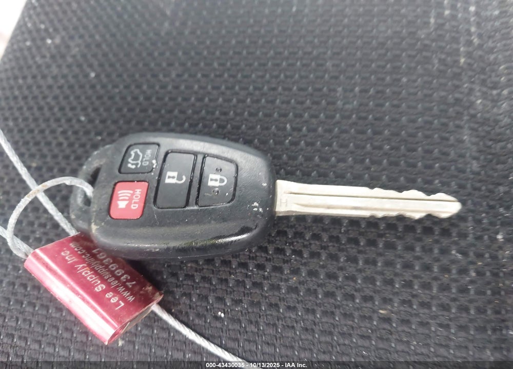 2016 TOYOTA RAV4 VIN: 2T3RFREV1GW461809