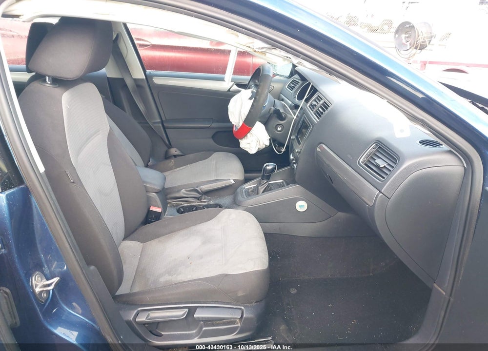 2017 VOLKSWAGEN JETTA 1.4T S VIN: 3VW2B7AJ5HM275307