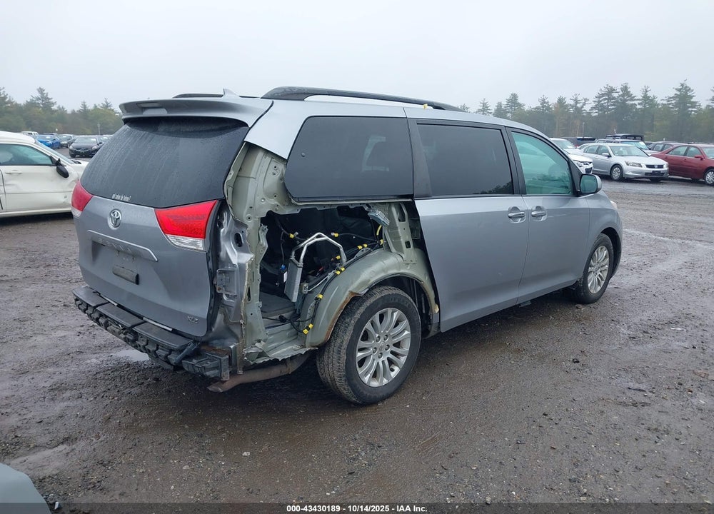 2011 TOYOTA SIENNA XLE V6 VIN: 5TDYK3DC7BS006798