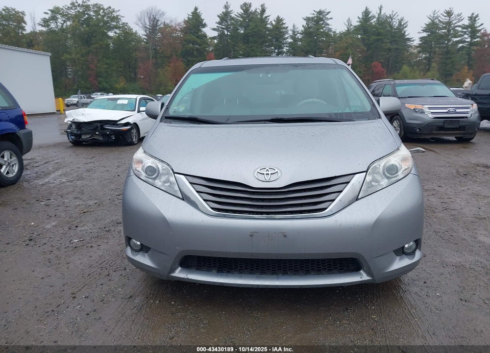 2011 TOYOTA SIENNA XLE V6 VIN: 5TDYK3DC7BS006798