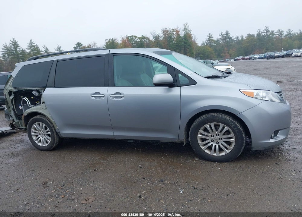 2011 TOYOTA SIENNA XLE V6 VIN: 5TDYK3DC7BS006798