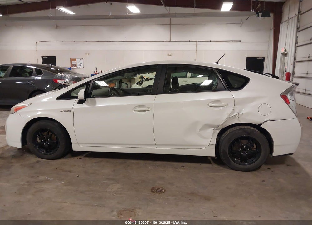2013 TOYOTA PRIUS VIN: JTDKN3DUXD5608450
