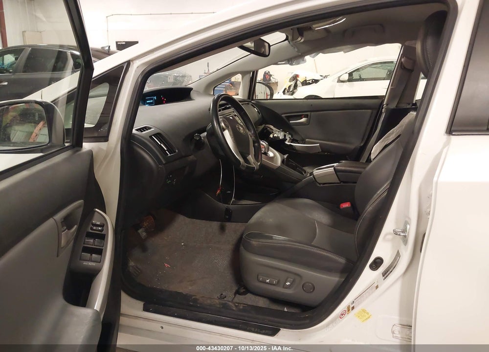 2013 TOYOTA PRIUS VIN: JTDKN3DUXD5608450