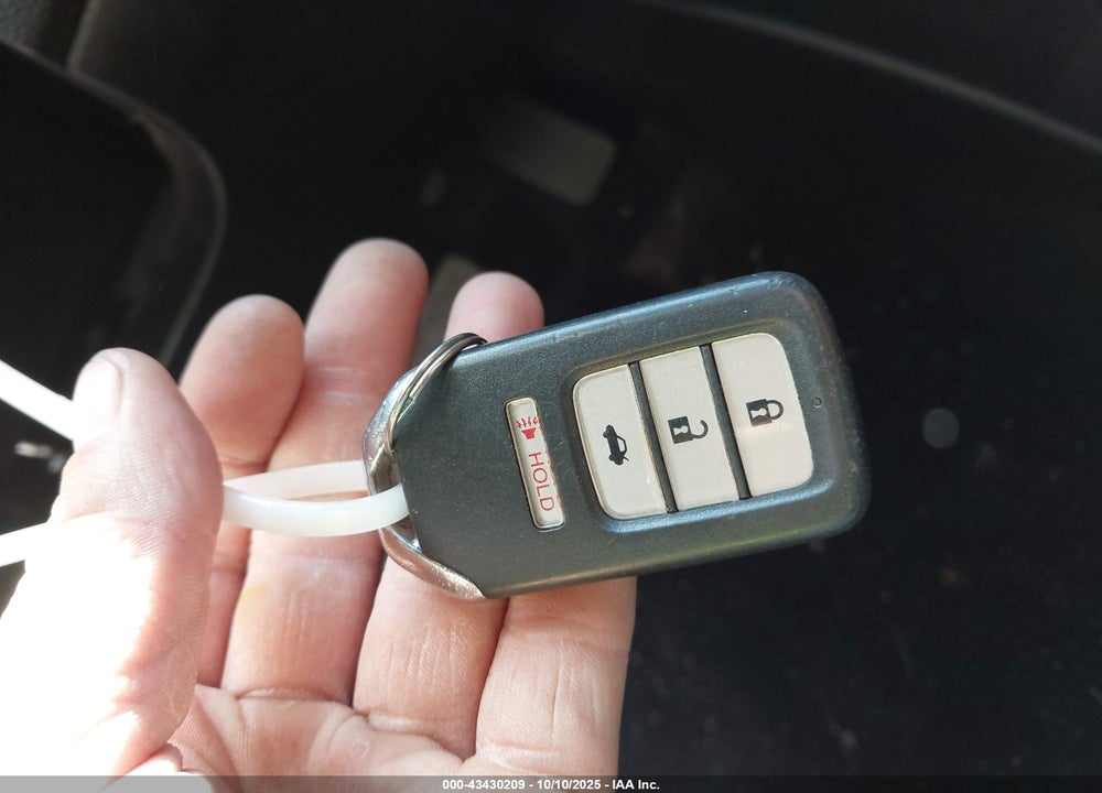 2015 HONDA ACCORD EX-L V-6 VIN: 1HGCR3F82FA021289
