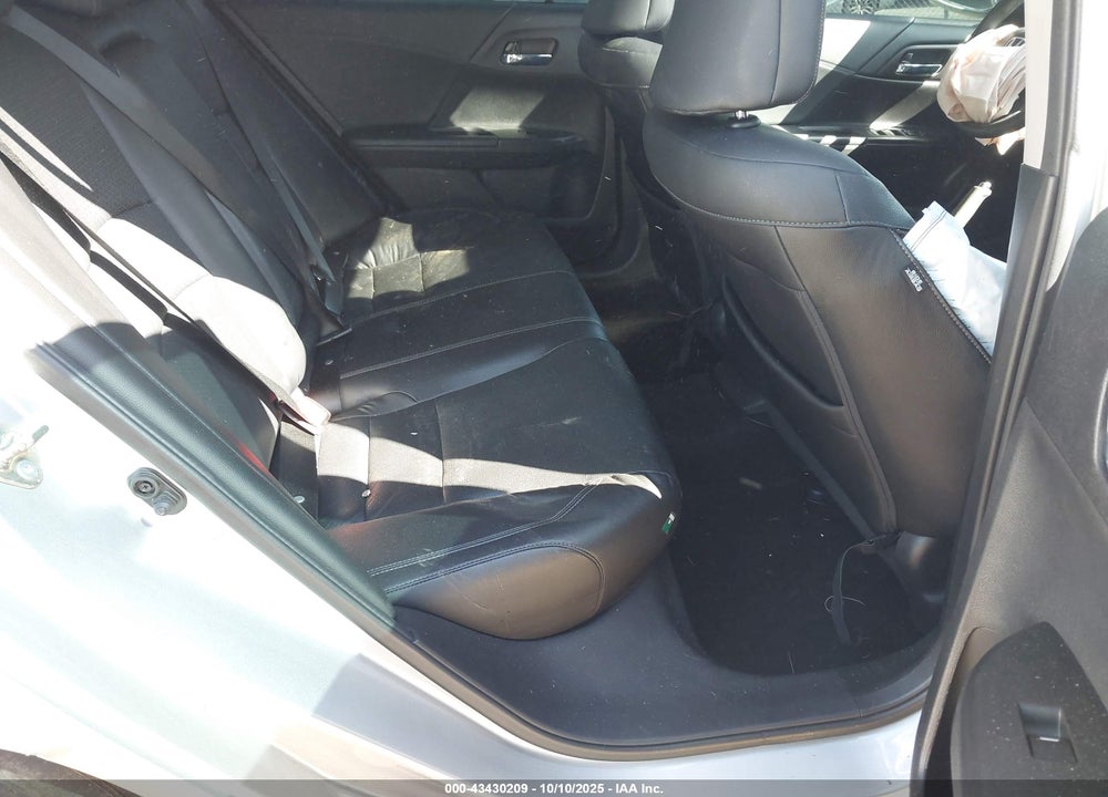 2015 HONDA ACCORD EX-L V-6 VIN: 1HGCR3F82FA021289