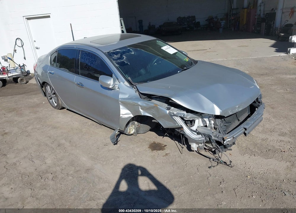 2015 HONDA ACCORD EX-L V-6 VIN: 1HGCR3F82FA021289