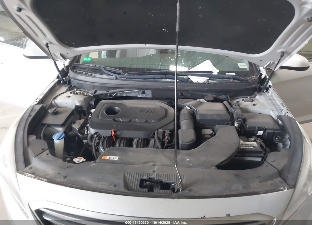 2015 HYUNDAI SONATA SE VIN: 5NPE24AFXFH241604