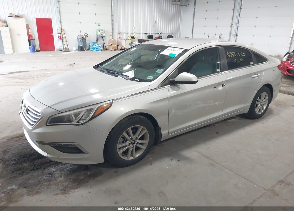2015 HYUNDAI SONATA SE VIN: 5NPE24AFXFH241604