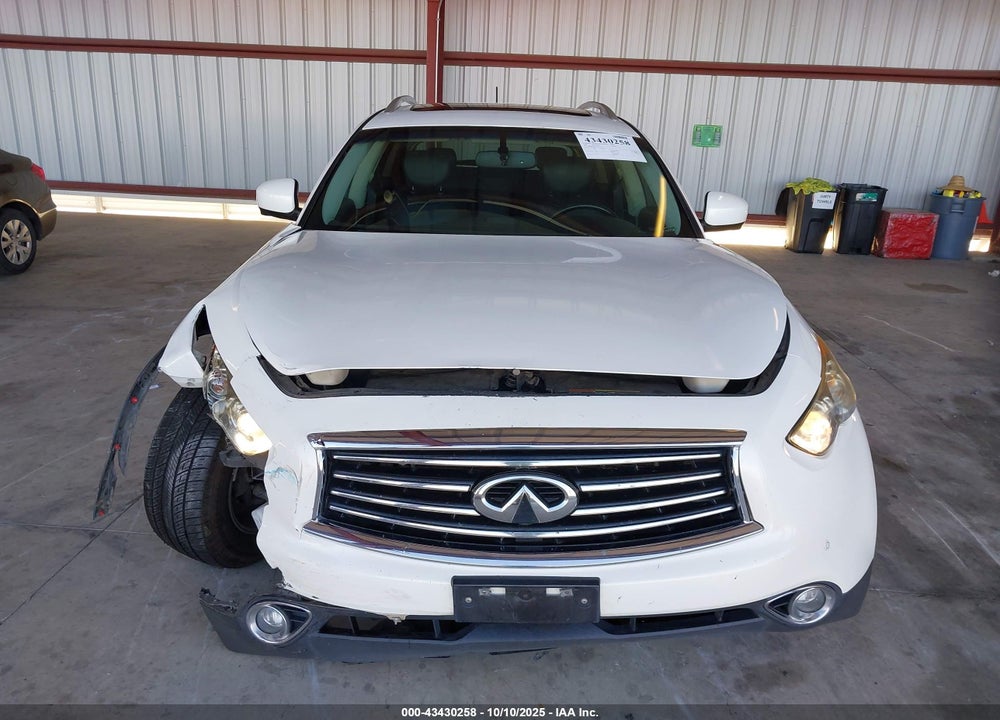 2016 INFINITI QX70 VIN: JN8CS1MW3GM750320