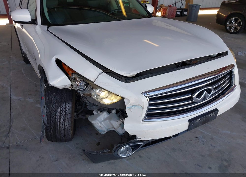 2016 INFINITI QX70 VIN: JN8CS1MW3GM750320