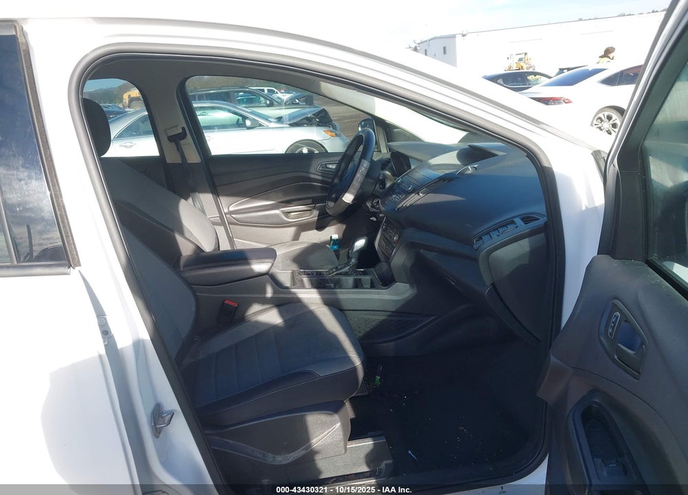 2019 FORD ESCAPE S VIN: 1FMCU0F73KUB84816