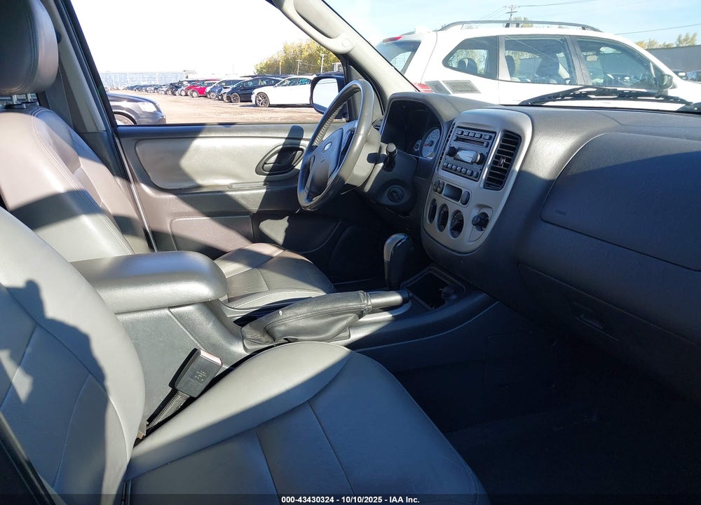 2005 FORD ESCAPE XLT VIN: 1FMYU931X5KC70229
