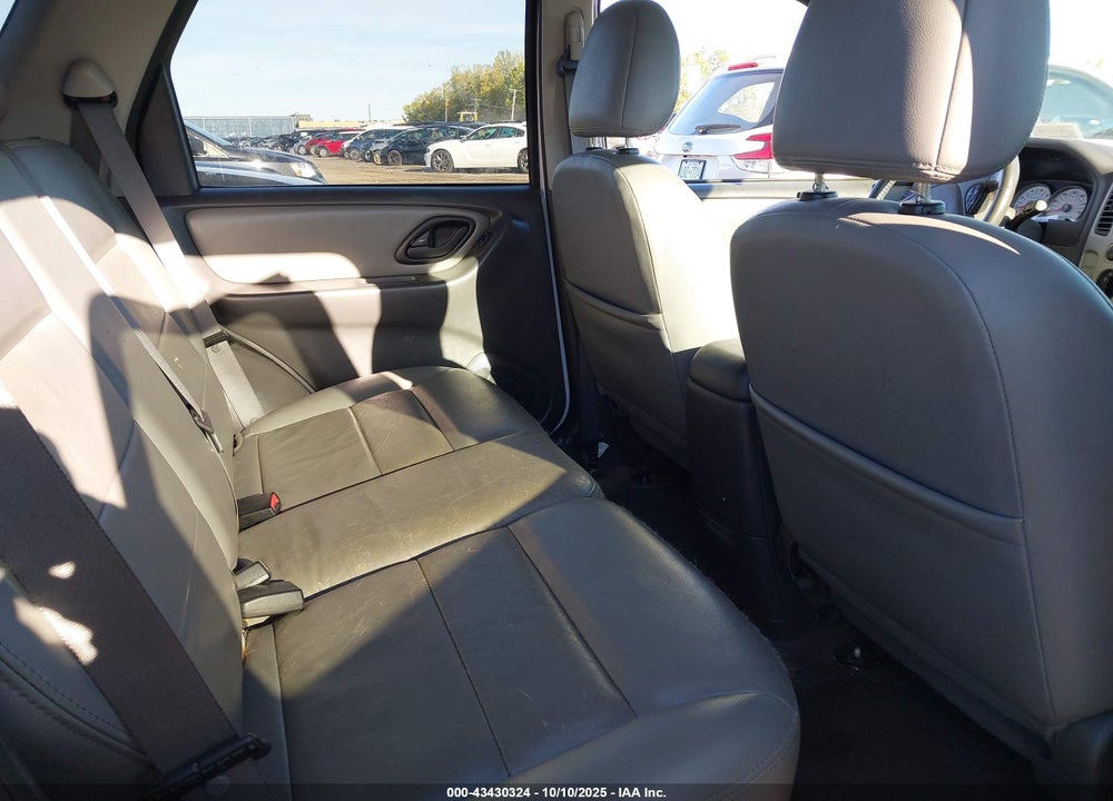 2005 FORD ESCAPE XLT VIN: 1FMYU931X5KC70229