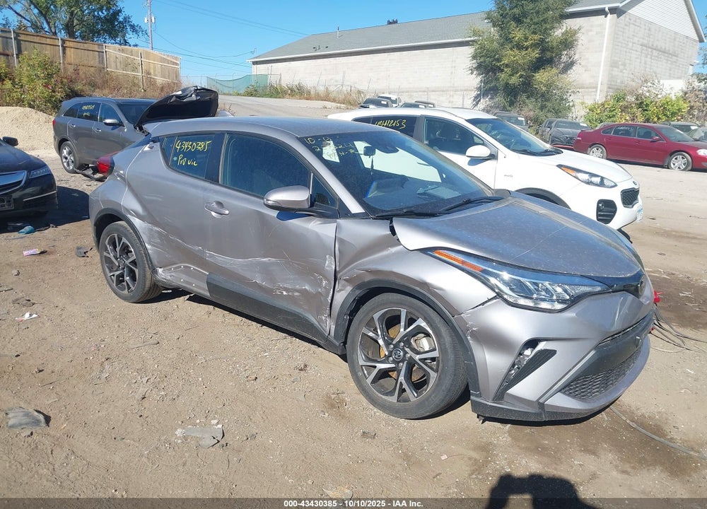 2020 TOYOTA C-HR XLE VIN: JTNKHMBX3L1090256