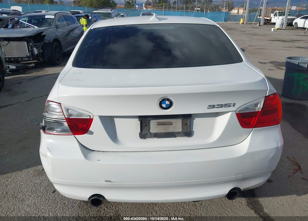 2008 BMW 3 SERIES VIN: WBAVB77588NM05786