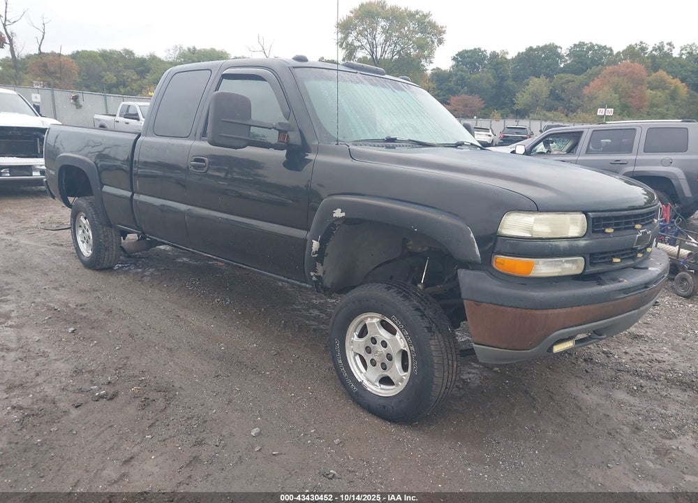 2001 CHEVROLET SILVERADO 1500 LS VIN: 1GCEK19T01E277383