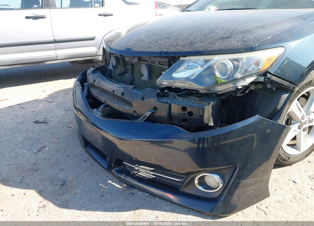 2014 TOYOTA CAMRY SE VIN: 4T1BF1FK6EU870773