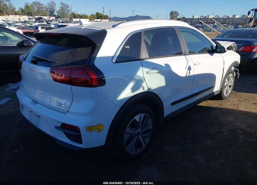 2022 KIA NIRO EV EX PREMIUM VIN: KNDCE3LG4N5134920