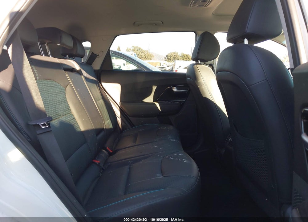 2022 KIA NIRO EV EX PREMIUM VIN: KNDCE3LG4N5134920