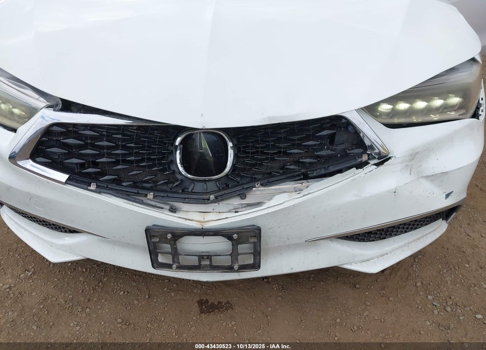 2018 ACURA TLX VIN: 19UUB1F30JA001438
