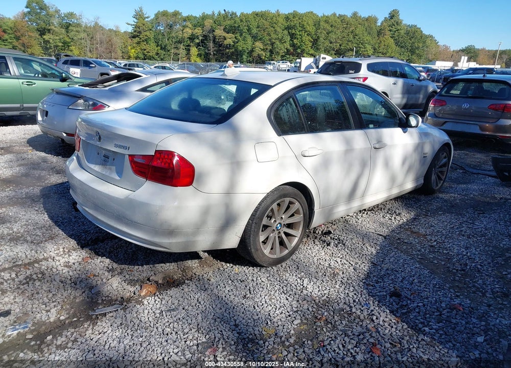 2011 BMW 328I XDRIVE VIN: WBAPK5C58BA659953