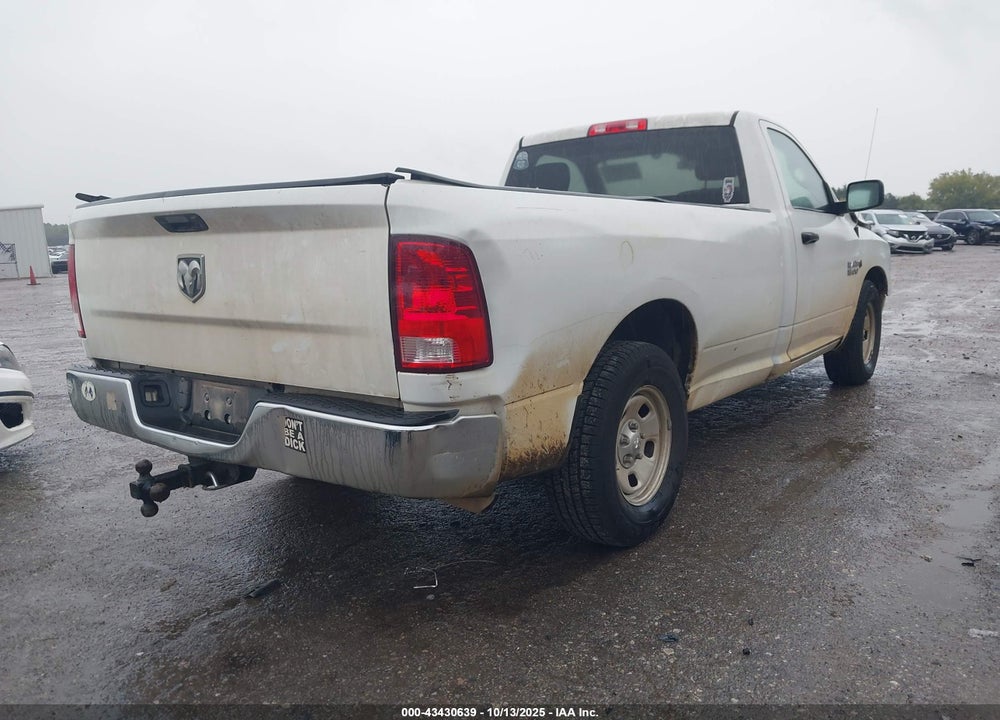 2016 RAM 1500 VIN: 3C6JR6DT8GG257406