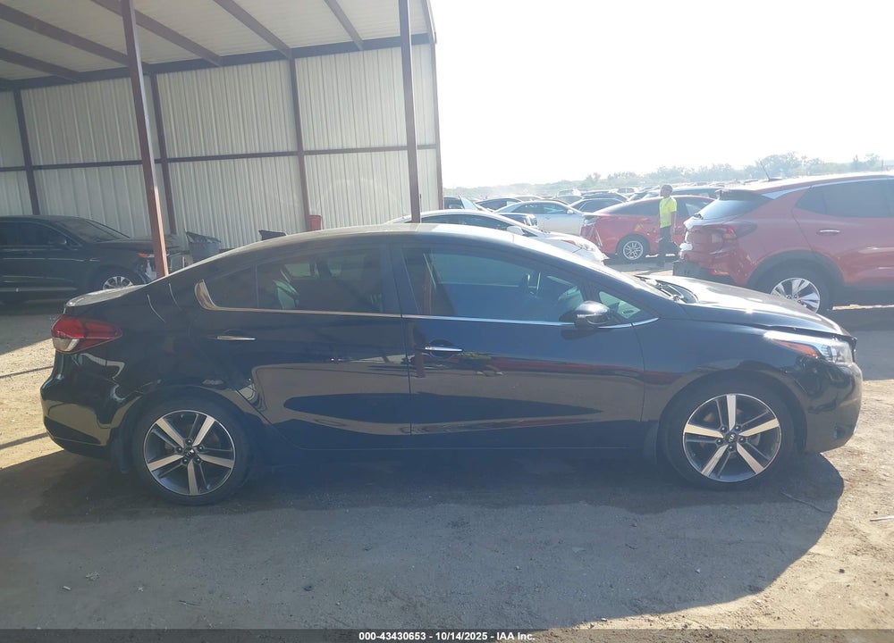 2017 KIA FORTE EX VIN: 3KPFL4A88HE005673