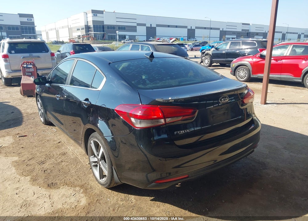2017 KIA FORTE EX VIN: 3KPFL4A88HE005673