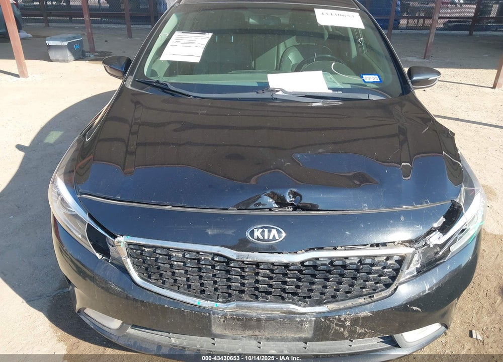2017 KIA FORTE EX VIN: 3KPFL4A88HE005673