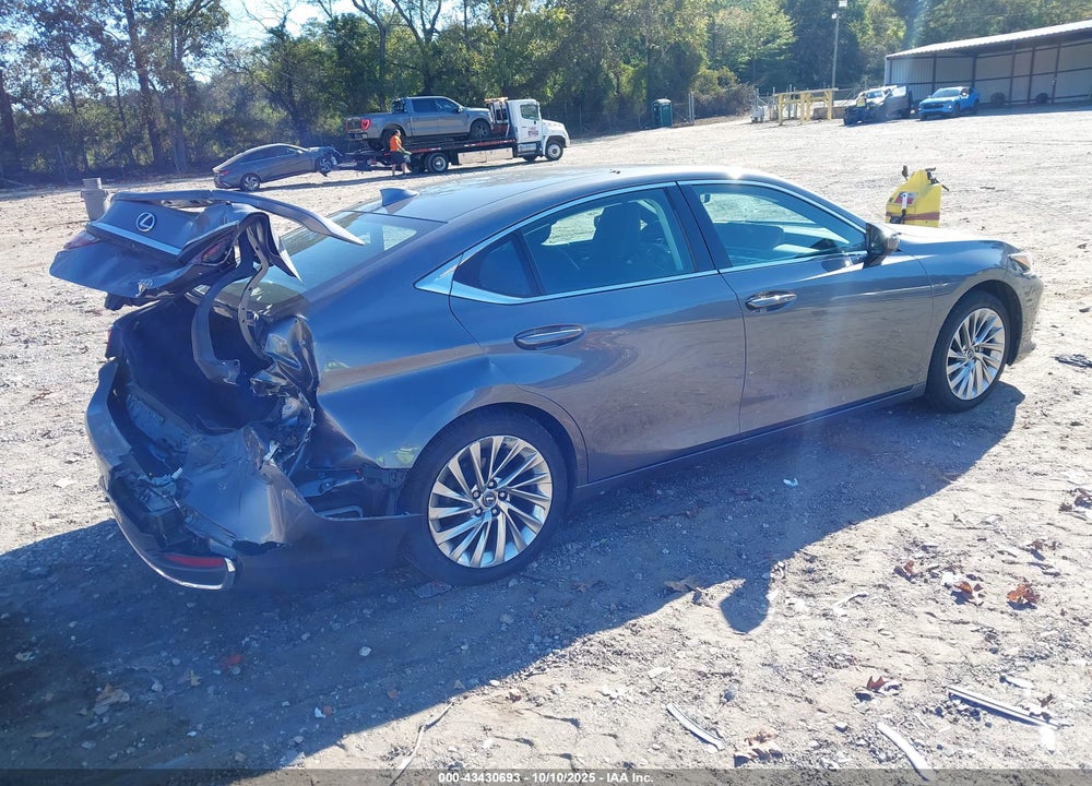 2021 LEXUS ES 300H ULTRA LUXURY VIN: 58AFA1C17MU005507