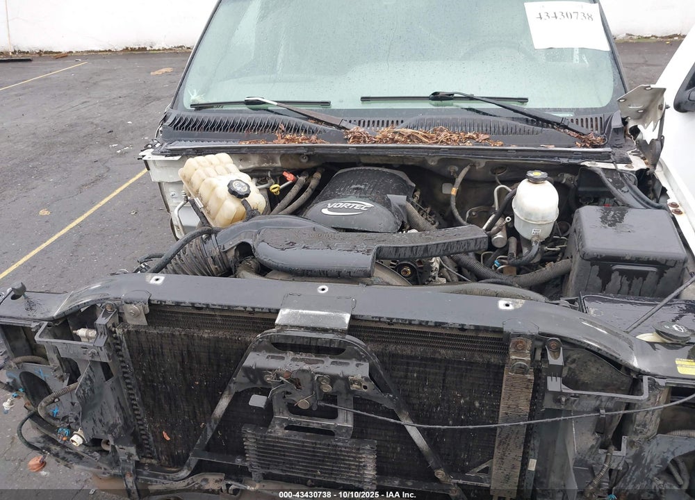 2004 CHEVROLET SUBURBAN 1500 LT VIN: 1GNFK16Z34J144049
