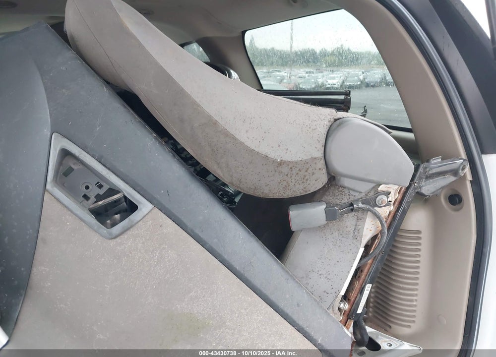 2004 CHEVROLET SUBURBAN 1500 LT VIN: 1GNFK16Z34J144049