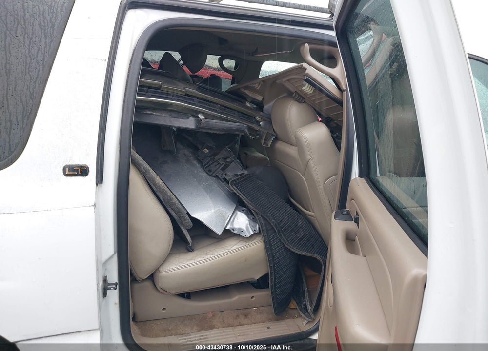 2004 CHEVROLET SUBURBAN 1500 LT VIN: 1GNFK16Z34J144049