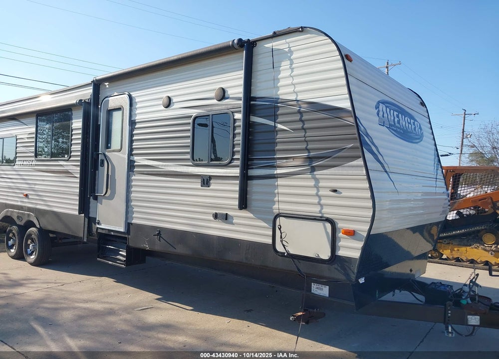 2017 FOREST RIVER AVENGER 32QBI TRAVEL TRAILER VIN: 5ZT2AVXB4HB914258