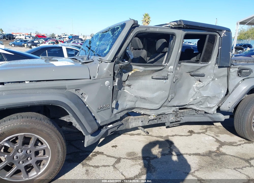 2021 JEEP GLADIATOR OVERLAND 4X4 VIN: 1C6HJTFG1ML538580