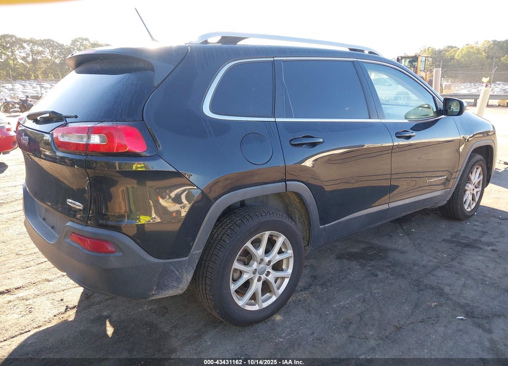 2015 JEEP CHEROKEE LATITUDE VIN: 1C4PJLCB4FW553413